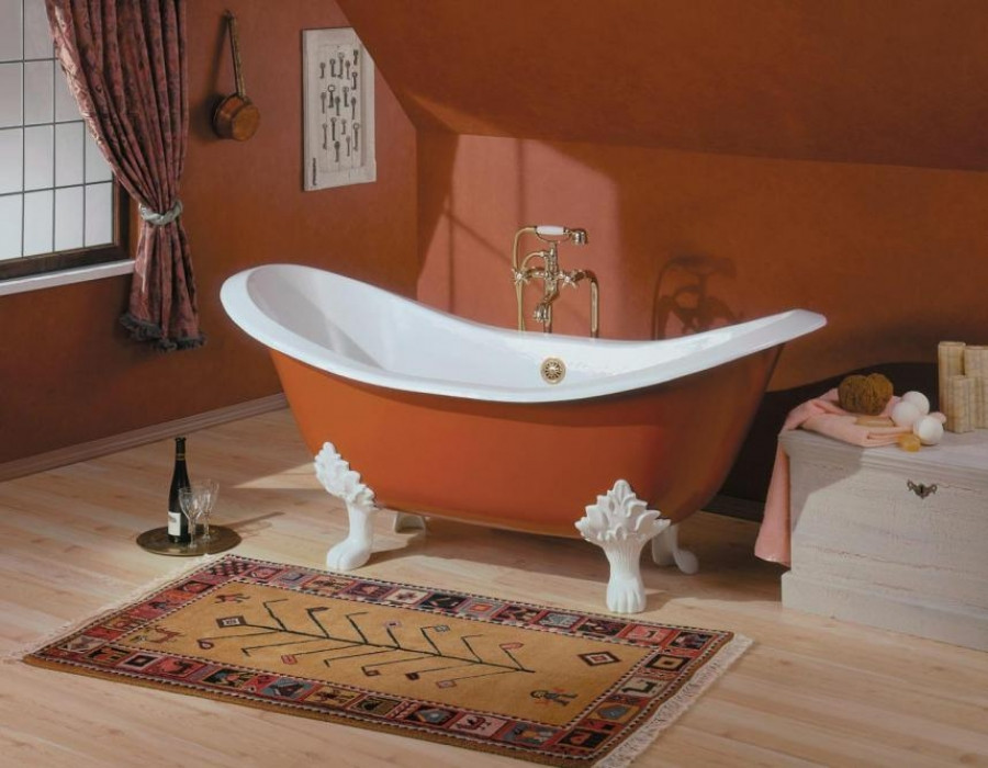 Cheviot 2150-WW-..-7 Bathtub with Lion Feet - Faucet Holes Drilled at 7"